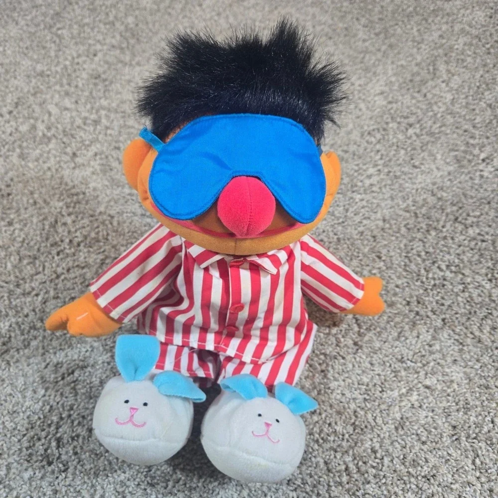 Sesame‎ Street Sing & Snore Ernie Talking Plush Pajamas Sleep WORKS Vintage 1996